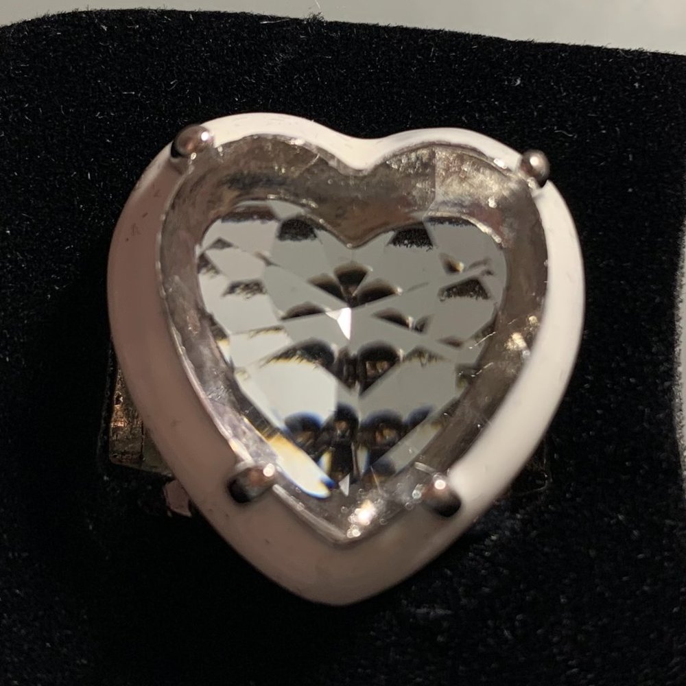 Paparazzi Hallmark Heart White Ring with Stretchy Band